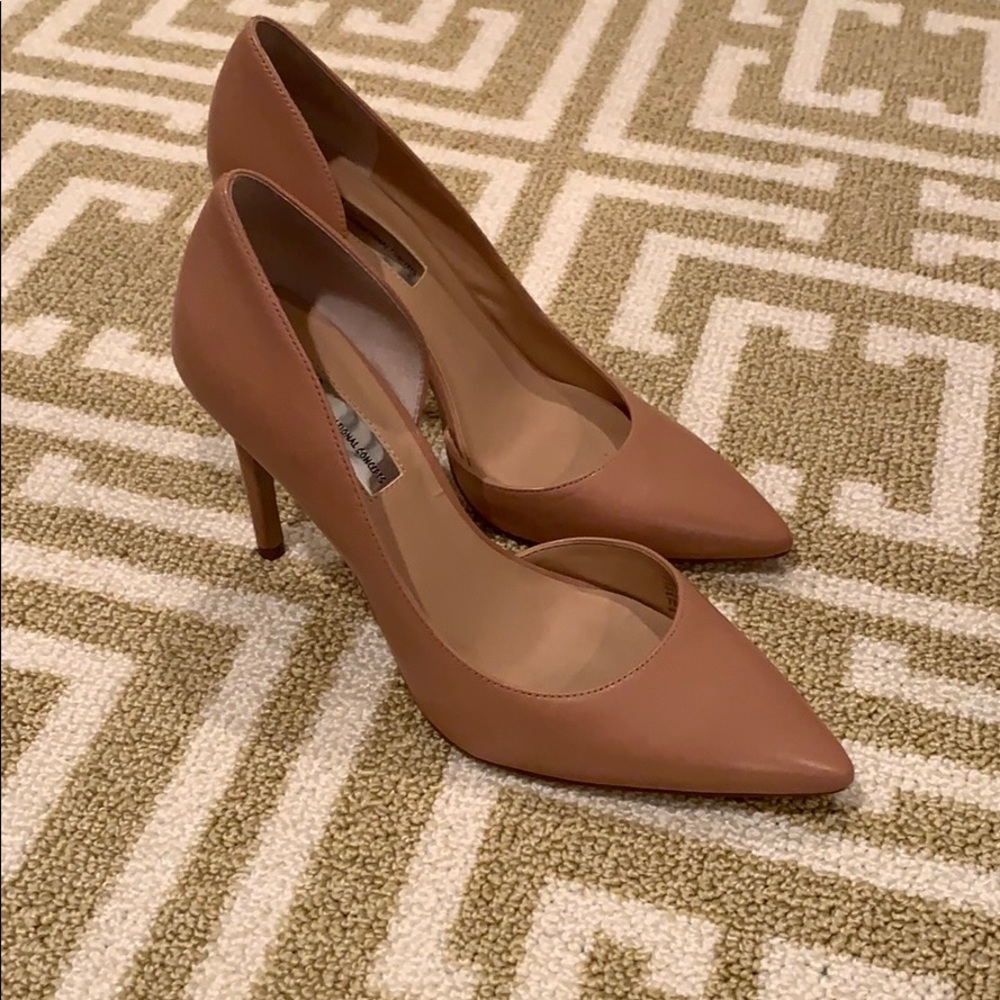 INC Tan Nude dorsay pumps size 7